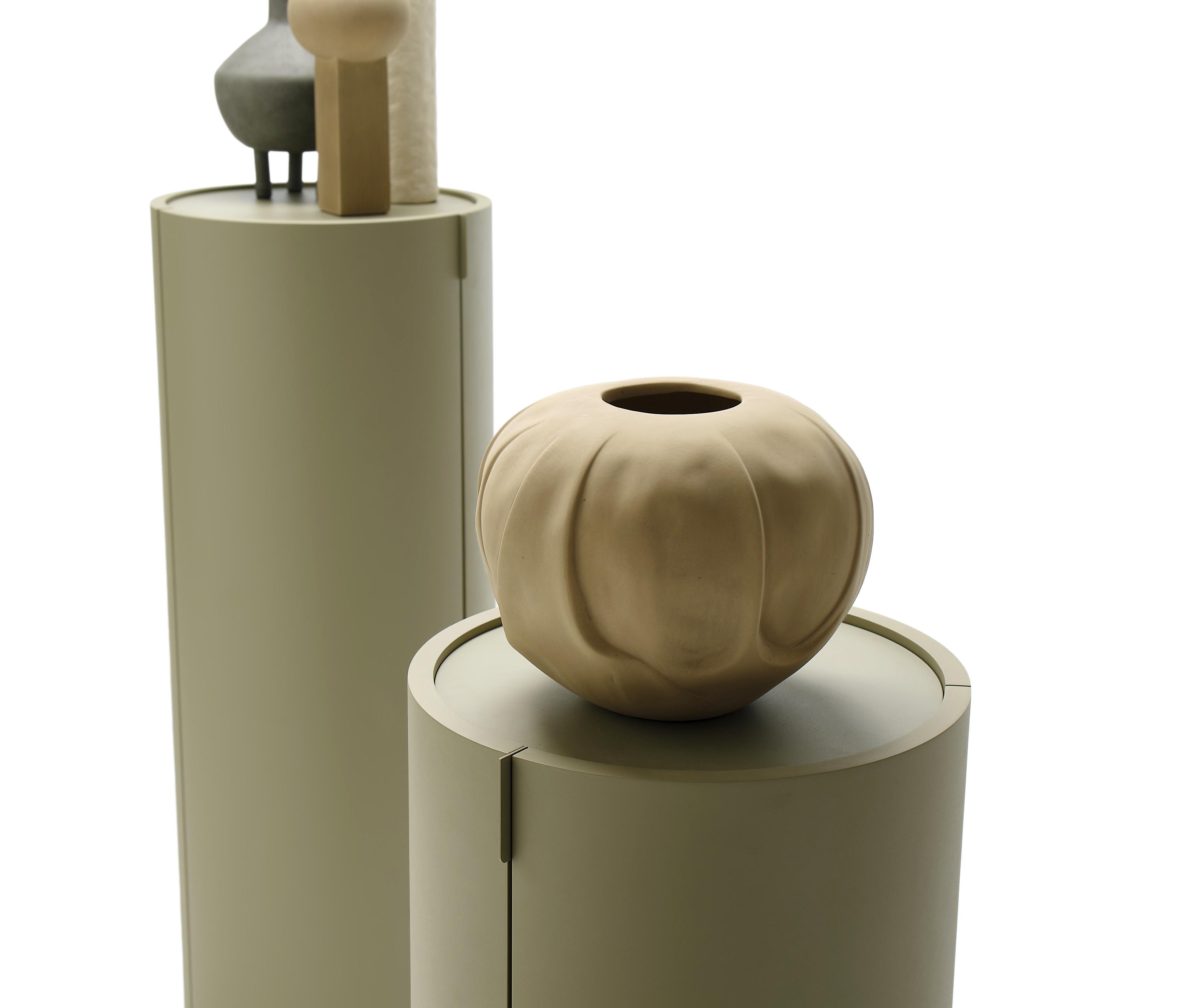 MOGG storage unit LA DORI 122