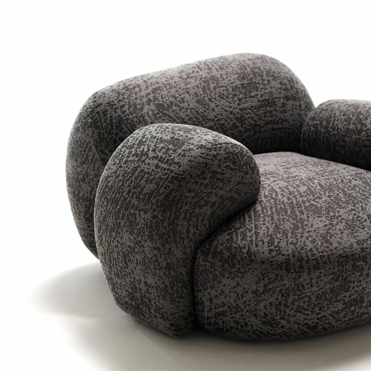 MOGG armchair MOCHI