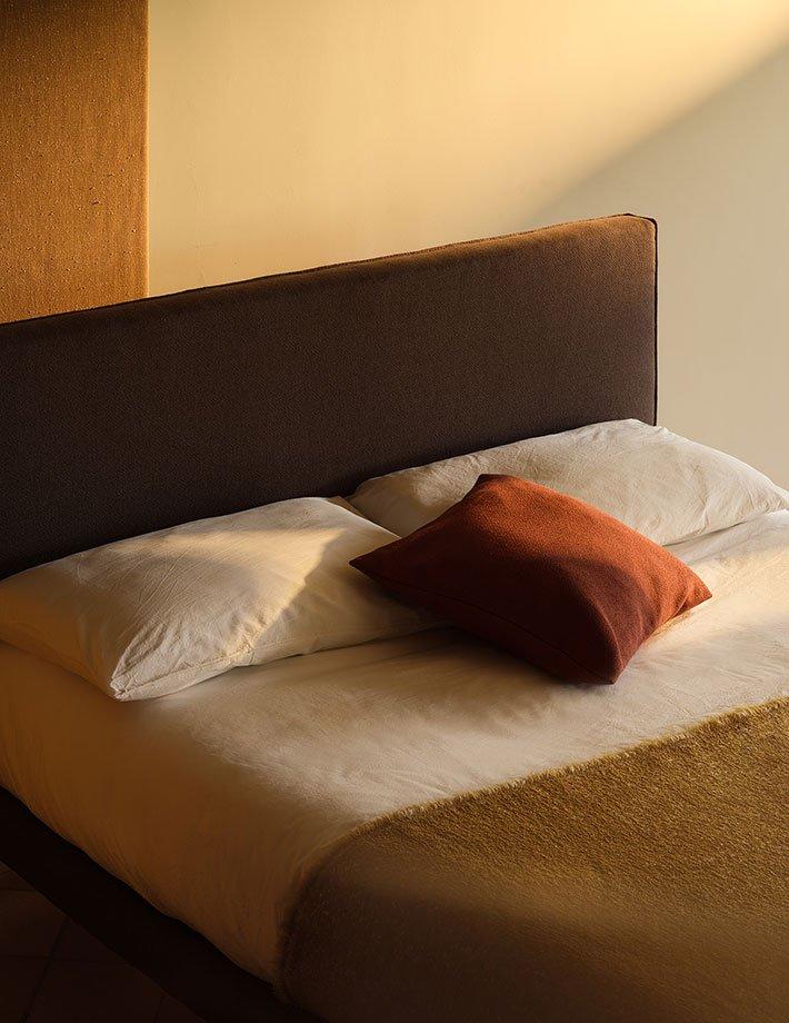 BOLZAN letto matrimoniale METROPOLITAN per materasso 160 x 200 cm con basamento H 8 cm