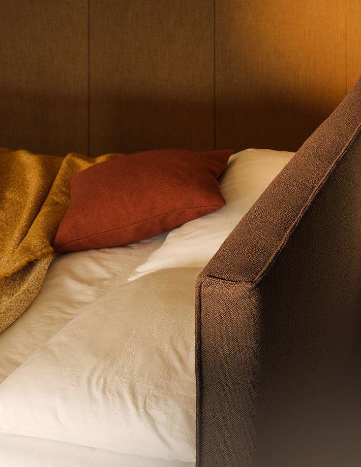 BOLZAN letto matrimoniale METROPOLITAN per materasso 160 x 200 cm con basamento H 27 cm e box contenitore