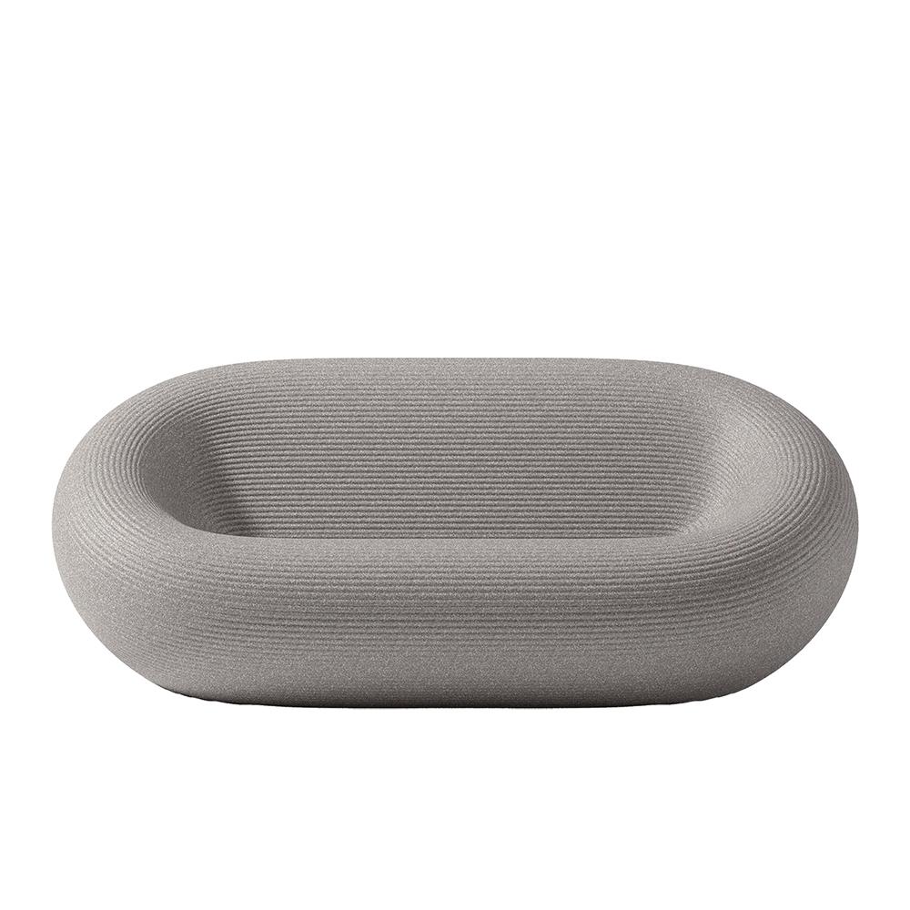 QEEBOO set divano + 2 poltrone + tavolino NAMI Warm Grey, mix materiale riciclato