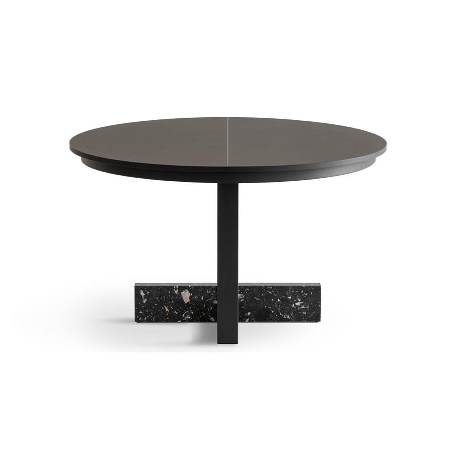MAGIS extensible round table Pied-à-terre